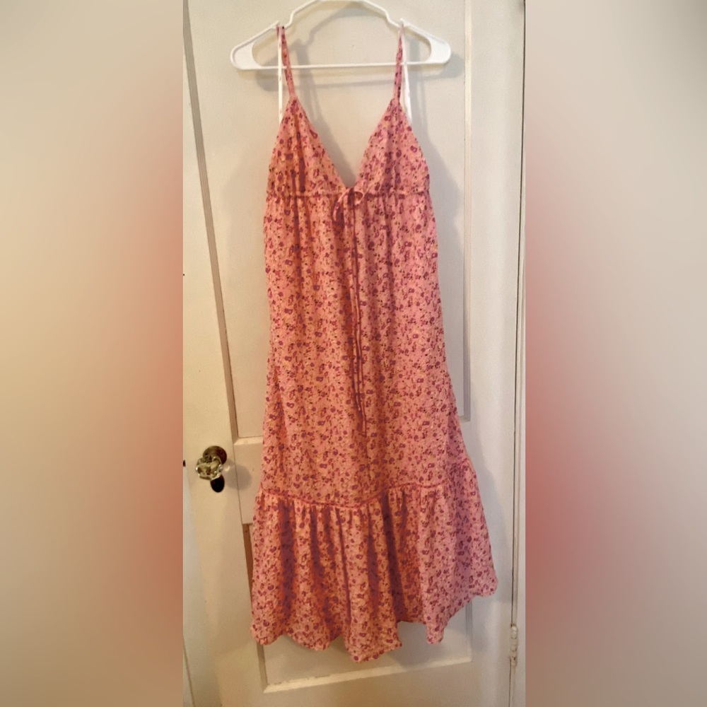 Lulus 2022, pink floral midi dress